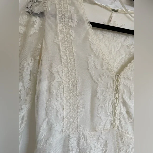 Free People Long Sleeve Lace Dress in White - Picture 2 of 14